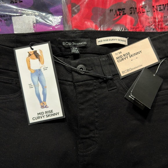 BCBGeneration Mid Rise Curvy Skinny Jeans - Picture 5 of 5
